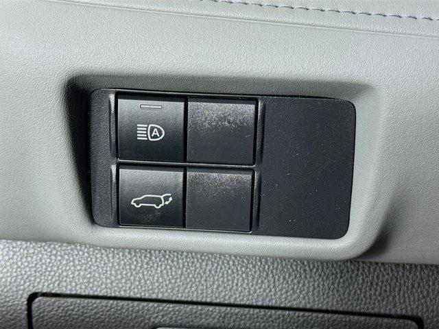 used 2021 Toyota Highlander Hybrid car, priced at $37,875