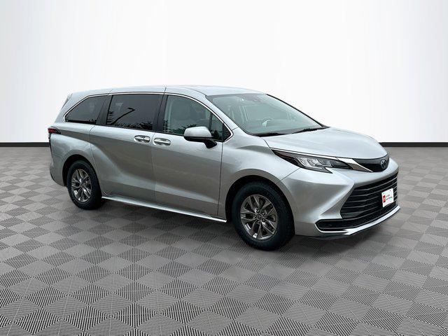 used 2022 Toyota Sienna car, priced at $37,977