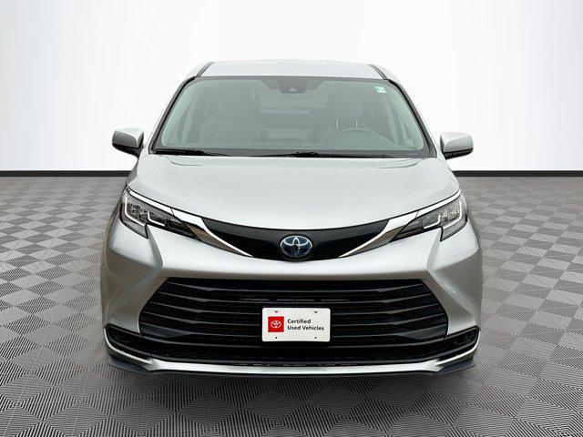 used 2022 Toyota Sienna car, priced at $36,977