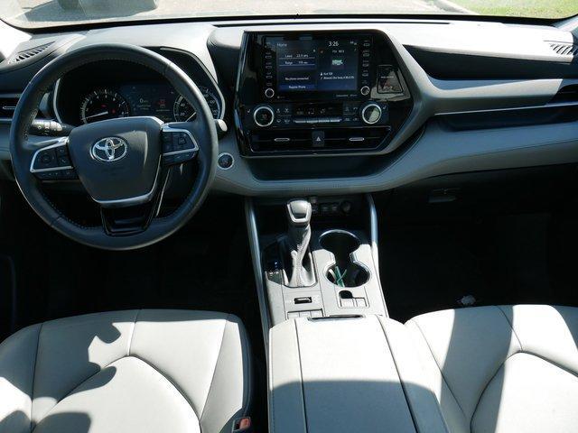used 2021 Toyota Highlander car, priced at $38,977