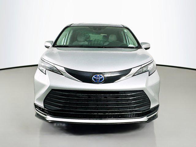 used 2024 Toyota Sienna car, priced at $49,977