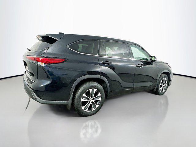 used 2022 Toyota Highlander car, priced at $42,977