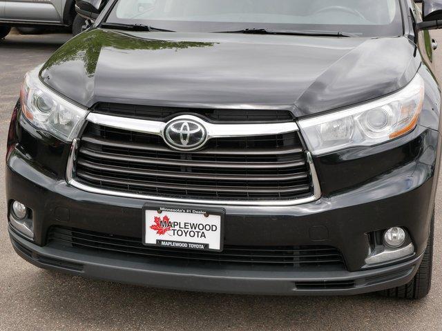 used 2016 Toyota Highlander car, priced at $17,977