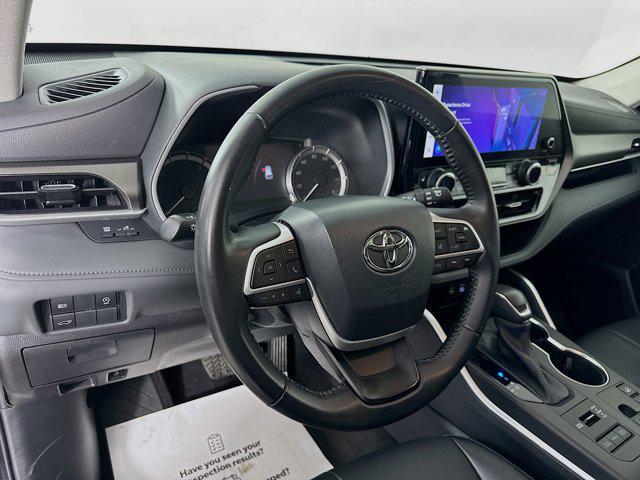 used 2023 Toyota Highlander car, priced at $41,977