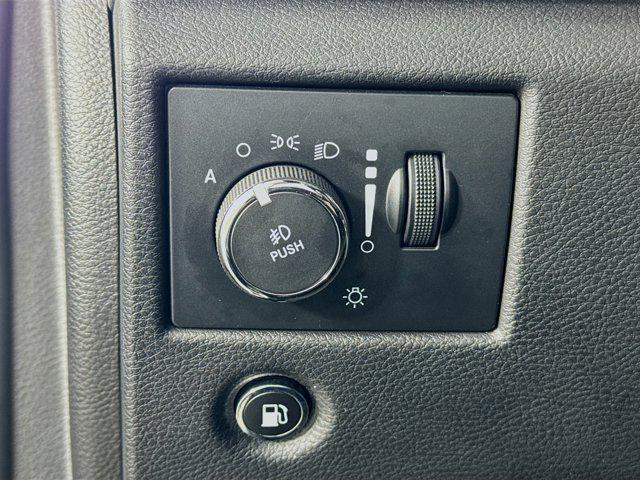 used 2021 Jeep Grand Cherokee car, priced at $30,977