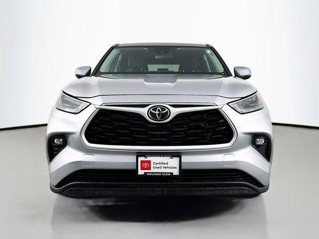 used 2024 Toyota Highlander car, priced at $37,875
