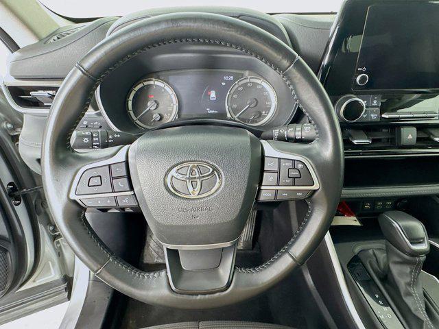 used 2024 Toyota Highlander car, priced at $37,875