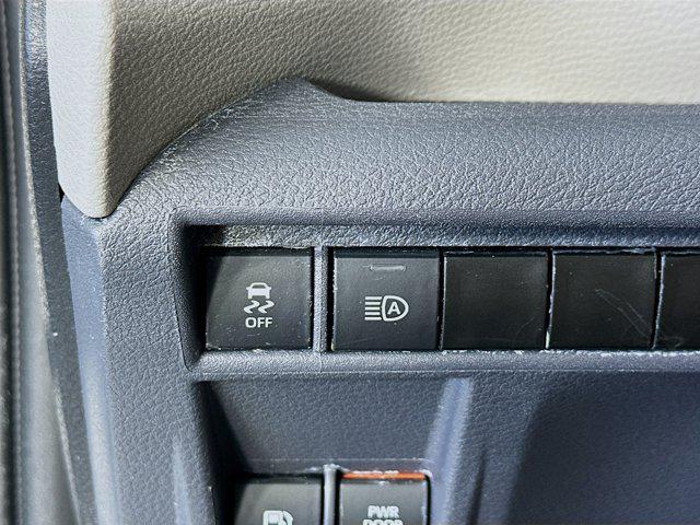 used 2023 Toyota Sienna car, priced at $41,977