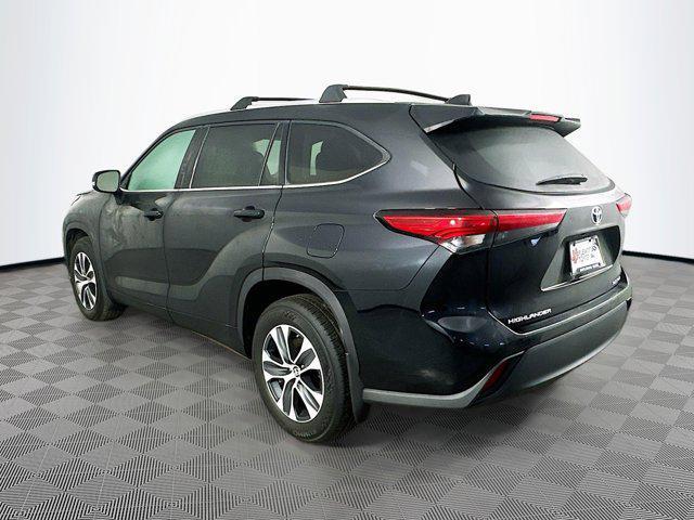 used 2022 Toyota Highlander car, priced at $39,977