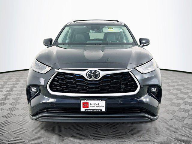 used 2022 Toyota Highlander car, priced at $39,977