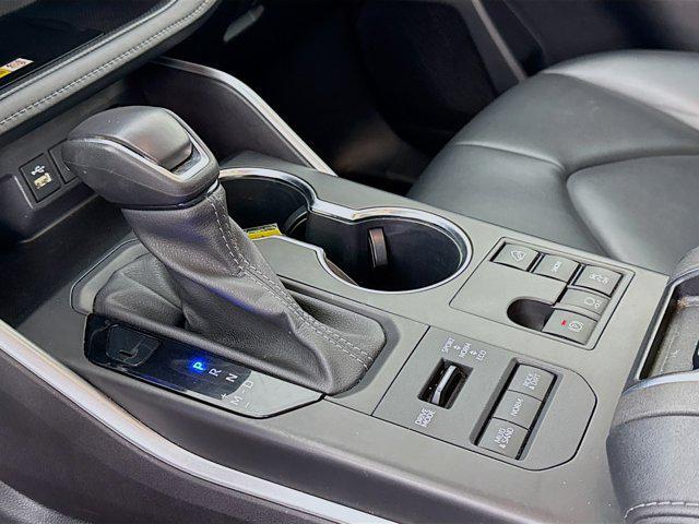 used 2024 Toyota Highlander car, priced at $42,977