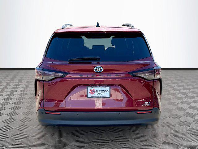 used 2023 Toyota Sienna car, priced at $43,977