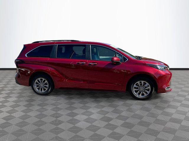 used 2023 Toyota Sienna car, priced at $43,977