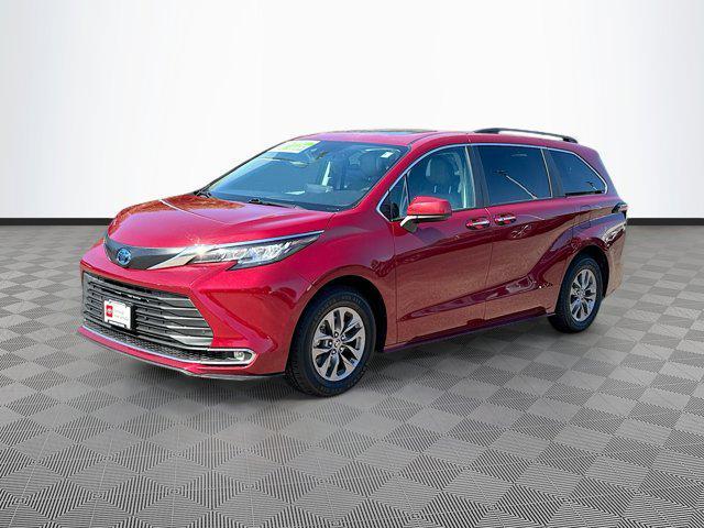 used 2023 Toyota Sienna car, priced at $43,977