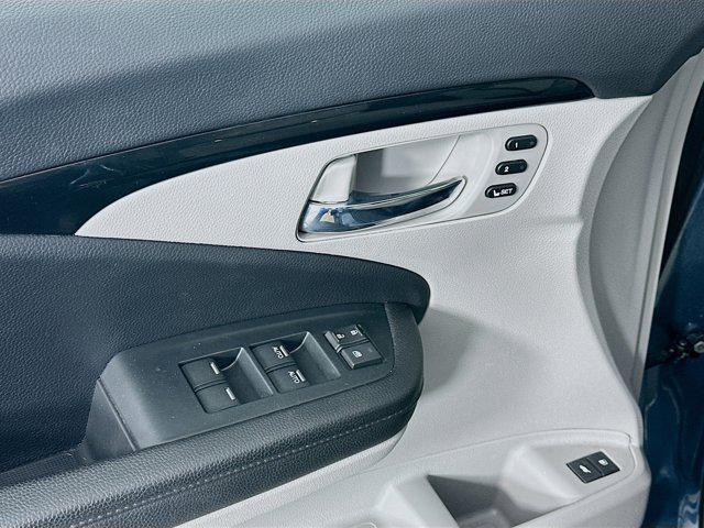 used 2022 Honda Pilot car, priced at $38,906