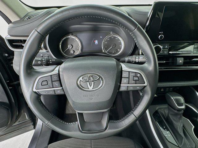 used 2024 Toyota Highlander car, priced at $38,775