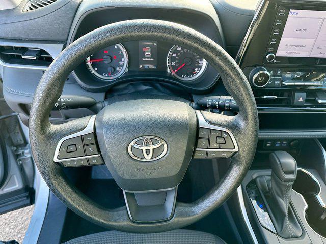 used 2022 Toyota Highlander car, priced at $34,477