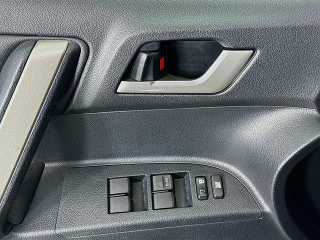 used 2013 Toyota Highlander car, priced at $13,977