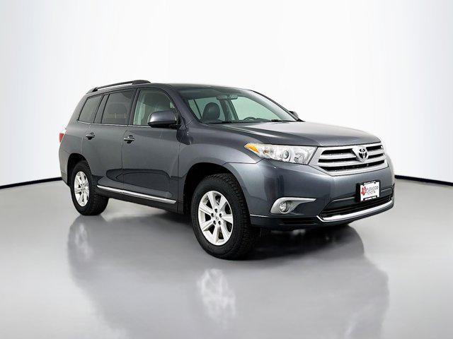 used 2013 Toyota Highlander car, priced at $13,977