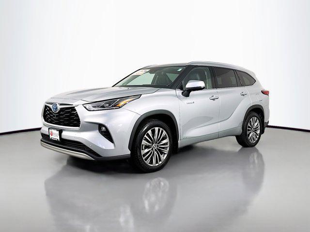 used 2020 Toyota Highlander Hybrid car, priced at $39,875