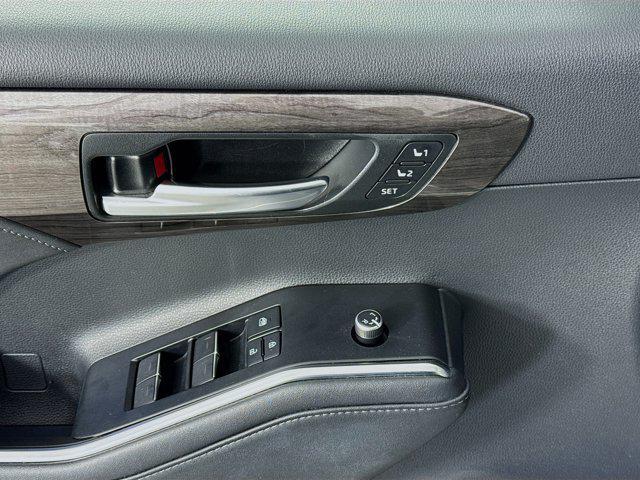 used 2020 Toyota Highlander Hybrid car, priced at $39,875