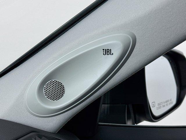 used 2020 Toyota Highlander Hybrid car, priced at $39,875