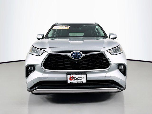 used 2020 Toyota Highlander Hybrid car, priced at $39,875