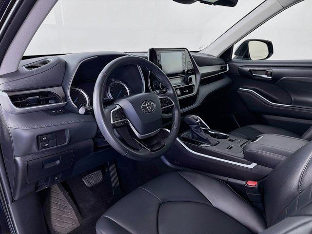 used 2022 Toyota Highlander Hybrid car, priced at $45,192