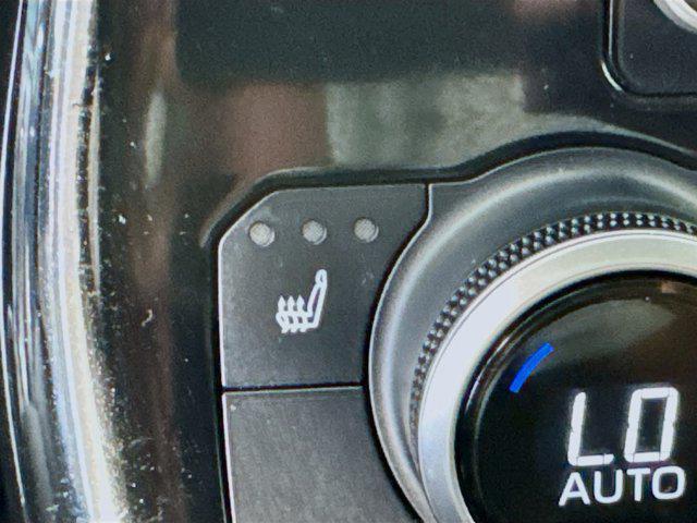 used 2022 Toyota Highlander Hybrid car, priced at $45,192