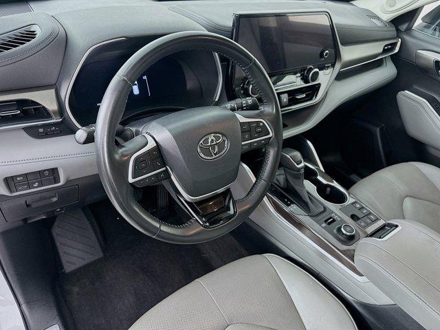 used 2023 Toyota Highlander car, priced at $42,977