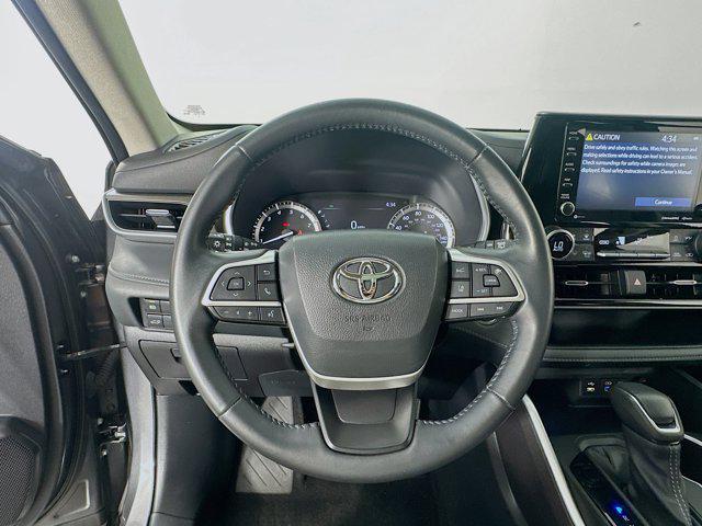 used 2022 Toyota Highlander car, priced at $42,977