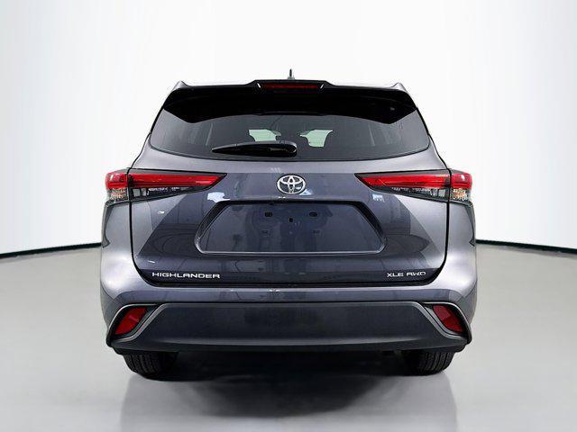 used 2022 Toyota Highlander car, priced at $42,426