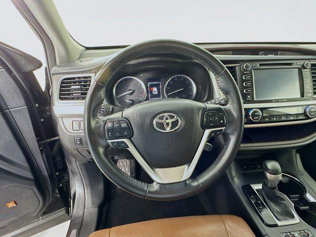 used 2017 Toyota Highlander car, priced at $24,977