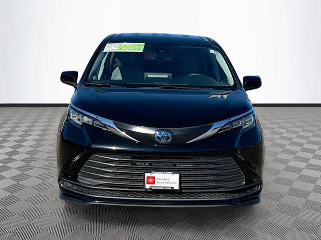 used 2023 Toyota Sienna car, priced at $42,977