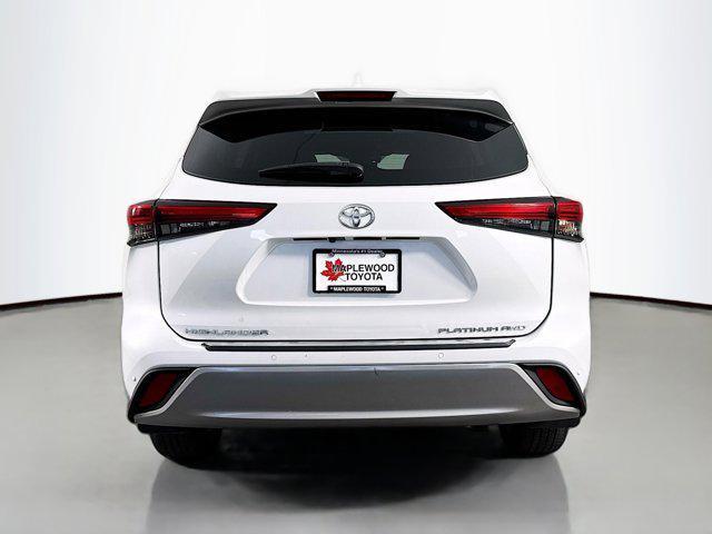 used 2022 Toyota Highlander car, priced at $49,773