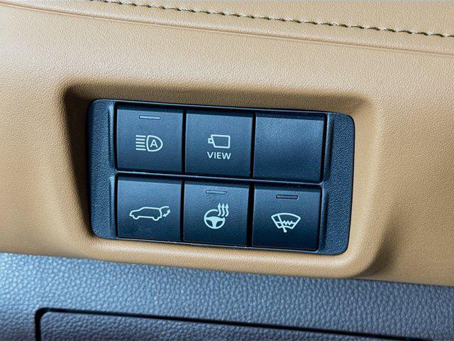 used 2022 Toyota Highlander car, priced at $49,773