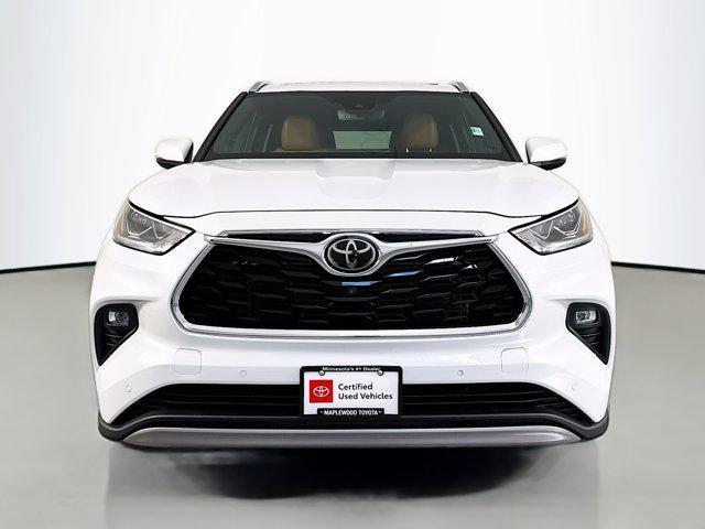 used 2022 Toyota Highlander car, priced at $49,773