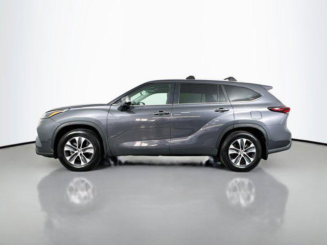 used 2024 Toyota Highlander car, priced at $46,875