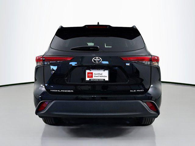 used 2022 Toyota Highlander car, priced at $40,875
