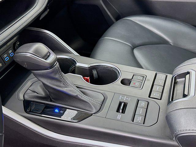 used 2022 Toyota Highlander car, priced at $40,875