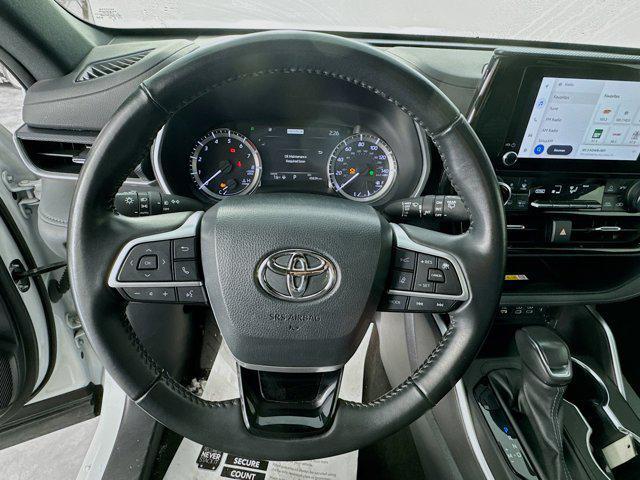 used 2023 Toyota Highlander car, priced at $41,977