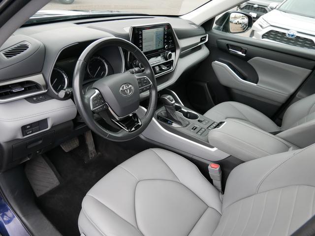used 2021 Toyota Highlander car, priced at $39,977