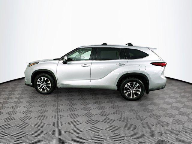 used 2022 Toyota Highlander car, priced at $44,977