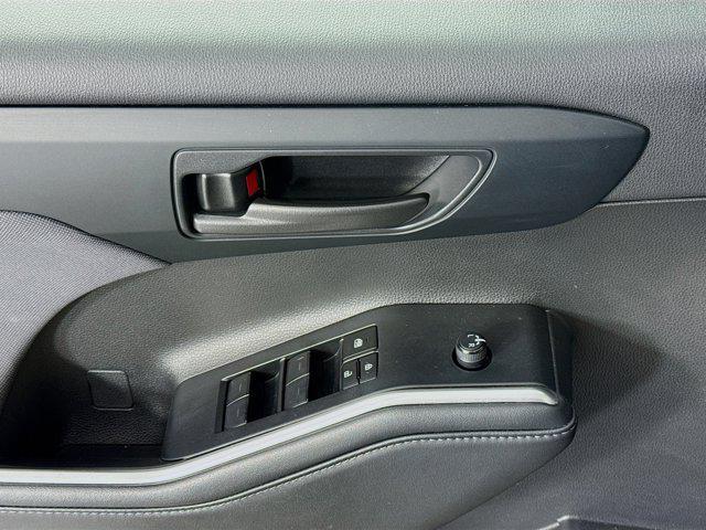 used 2023 Toyota Highlander Hybrid car, priced at $35,925