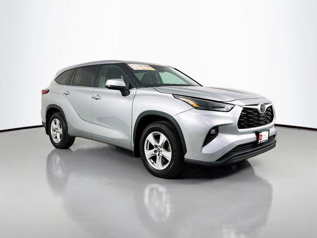 used 2023 Toyota Highlander car, priced at $35,877
