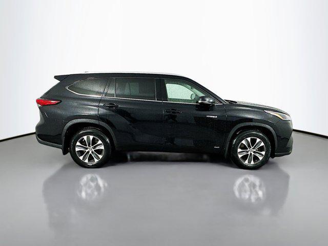 used 2021 Toyota Highlander Hybrid car, priced at $37,477