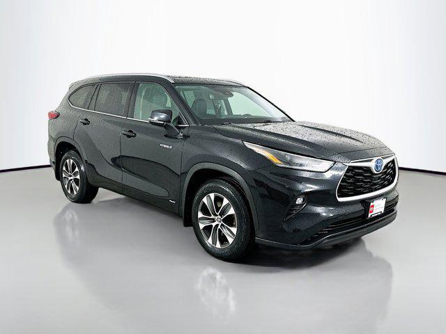 used 2021 Toyota Highlander Hybrid car, priced at $37,477