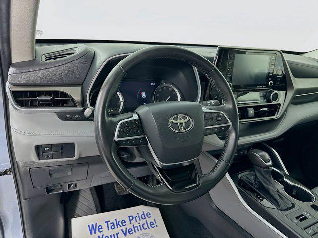 used 2021 Toyota Highlander car, priced at $37,977