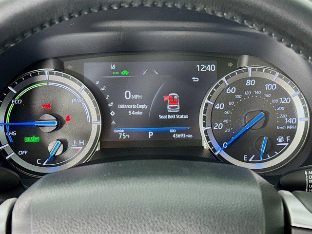 used 2022 Toyota Highlander Hybrid car, priced at $40,814