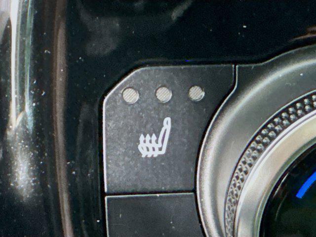 used 2022 Toyota Highlander Hybrid car, priced at $40,814